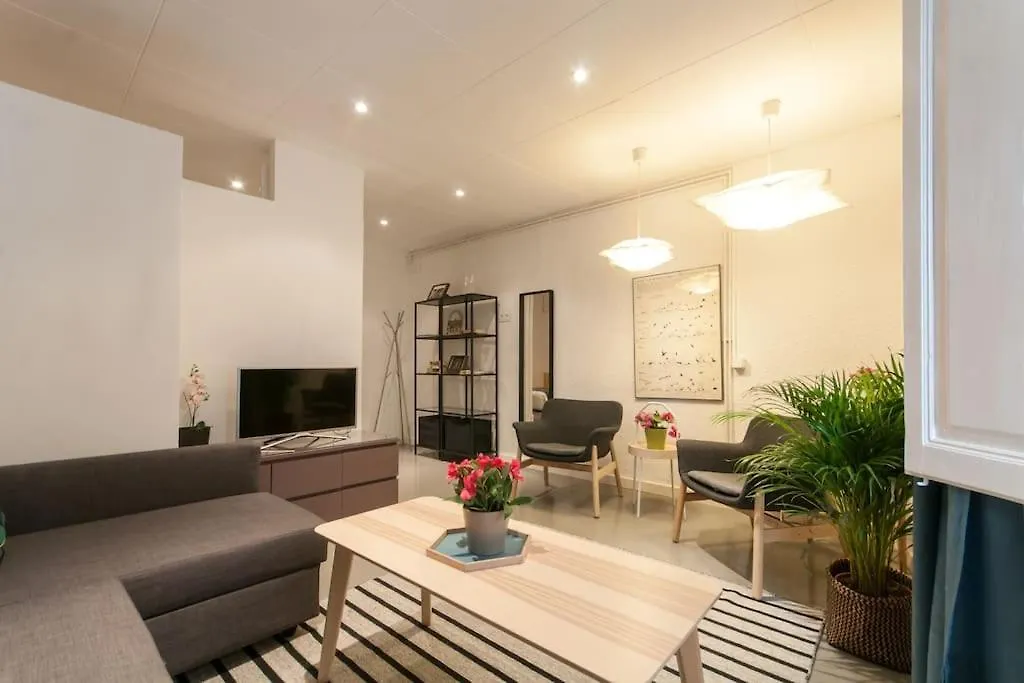 Charm And Privacy In Gothic Quarter - Central Apt By Myrentalhost Barcelona Apartment